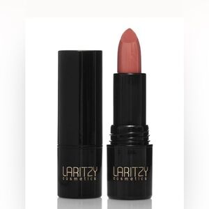 LARITZY cream Lipstick full size new in Box Color Taffy (nude peach)